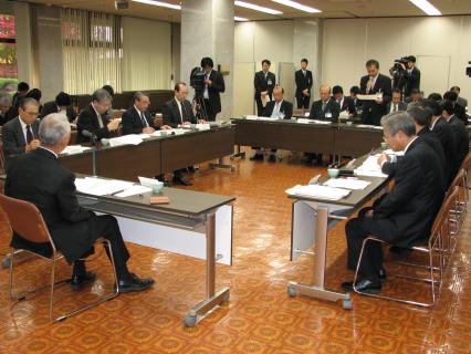 日本海、酒田両病院の統合再編に向けた協議会の第1回運営委員会