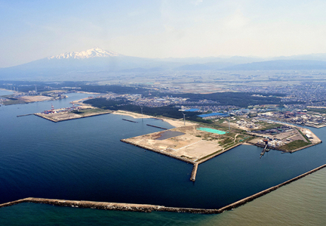 洋上風力発電導入に向け、港湾法に基づく基地港湾の指定を受けた酒田港
