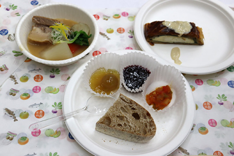 調味料や副材にも庄内産のものを使った料理を試食
