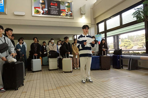 庄内空港で行われた出発式