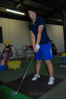 国体女子ゴルフ競技に県代表として出場する余目中3年の本間明日香さん