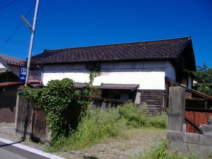 鶴岡市日吉町にあった商家の古蔵が宮城県に移築再生される