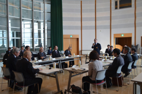 鶴岡への中高一貫校設置について庄内5市町の代表者が懇談した