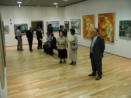 「第1回」鶴岡市芸術祭が白甕社美術展で開幕