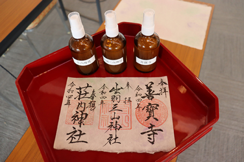 3寺社共通の御朱印と香りを付けるスプレー