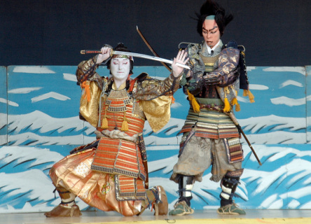 約270年の歴史を持つ黒森歌舞伎が奉納上演された